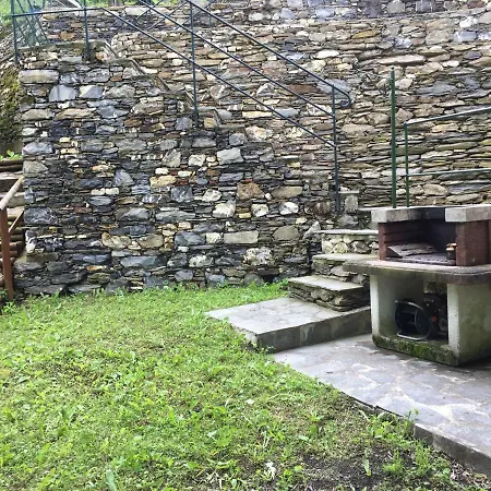 Grazia Vila *